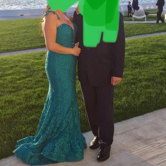 ***Make me an Offer*** Evening dress by Ellie Wilde - Picture 2 of 6